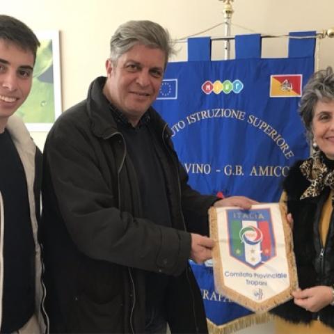 Foto con dirigente scolastico