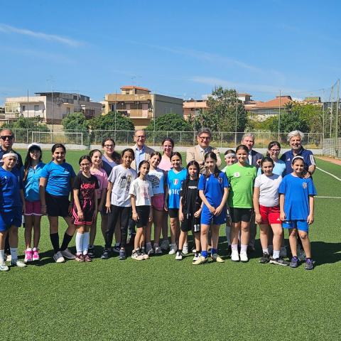 Ragazze con i tacchetti