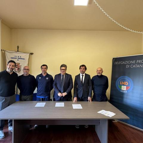 foto gruppo presentazione staff Torneo delle Regioni